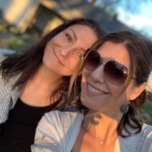 Meet your Posher, Hillary